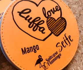 luffa love seife crazysuitcaseflamingo deckel mango